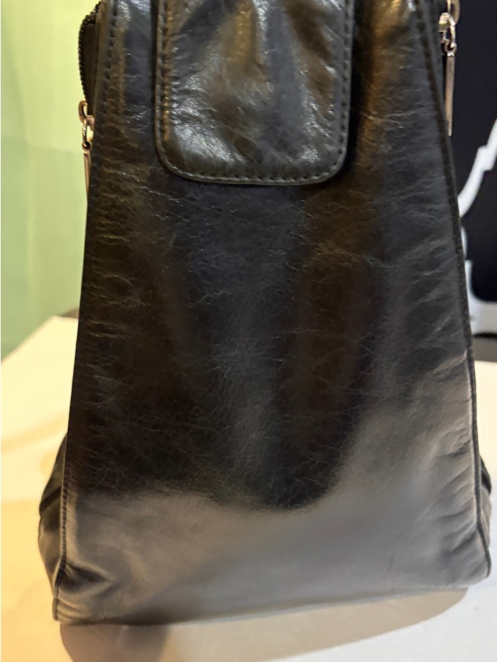 HOBO Black Leather Backpack Slouchy Vintage Style. - Picture 8 of 8